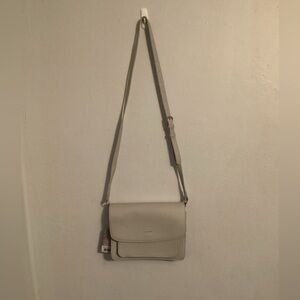 Pixie Mood NWT Light Gray Vegan Leather Zoe Crossbody Bag.